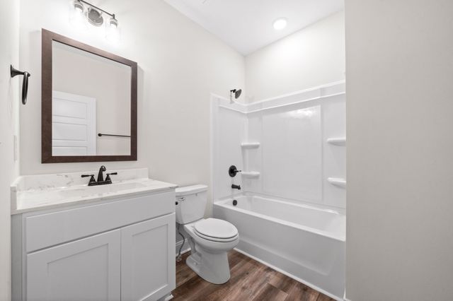 445 Oak St C, Clarksville, TN 37042