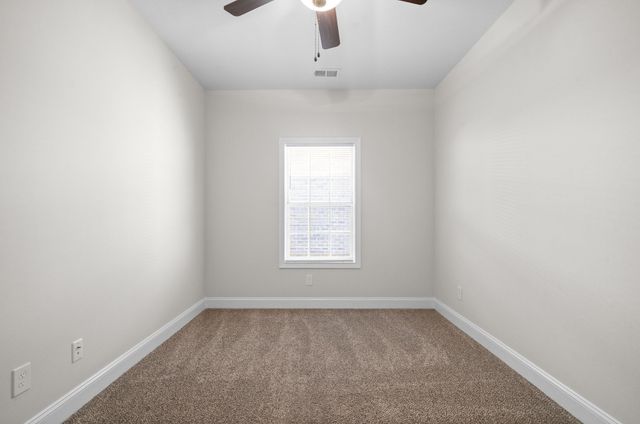 445 Oak St C, Clarksville, TN 37042