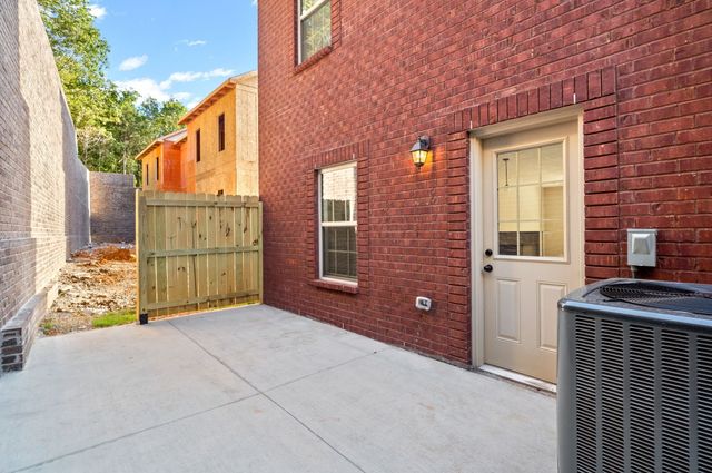 445 Oak St C, Clarksville, TN 37042