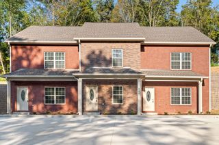 445 Oak St C, Clarksville, TN 37042