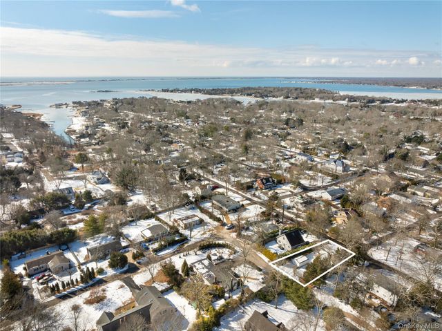 5 Sherman Avenue, Hampton Bays, NY 11946