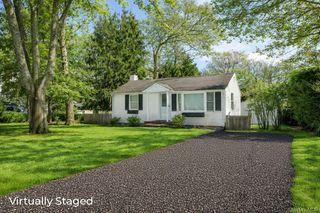 5 Sherman Avenue, Hampton Bays, NY 11946