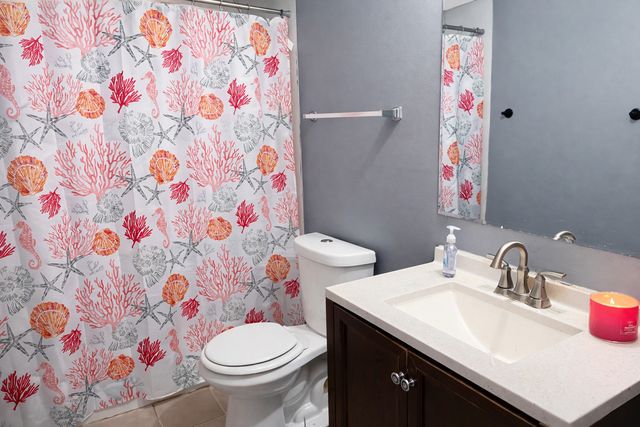 1377 Greenbay Avenue, Calumet City, IL 60409