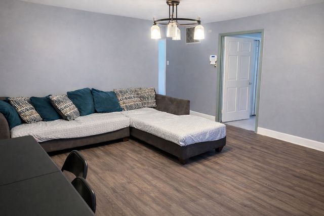 1377 Greenbay Avenue, Calumet City, IL 60409