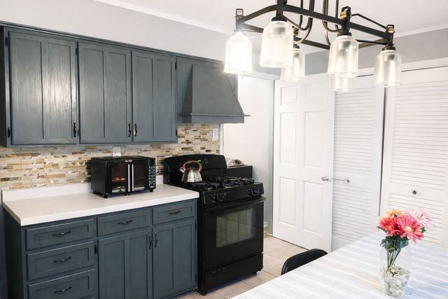 1377 Greenbay Avenue, Calumet City, IL 60409