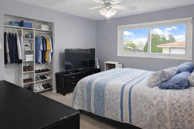 1377 Greenbay Avenue, Calumet City, IL 60409