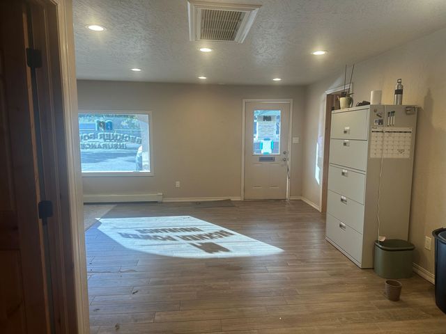 216 North Avenue 1-11 And Carwash, Grand Junction, CO 81501