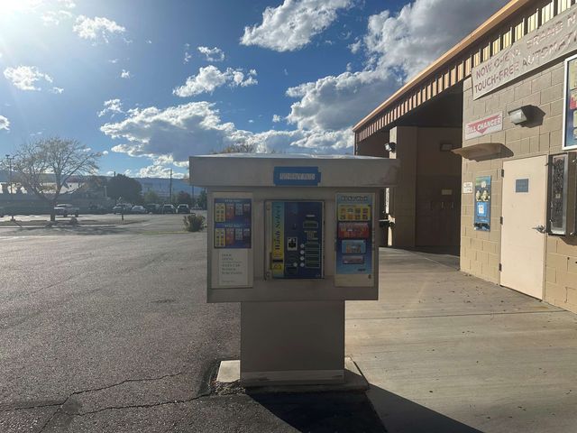 216 North Avenue 1-11 And Carwash, Grand Junction, CO 81501