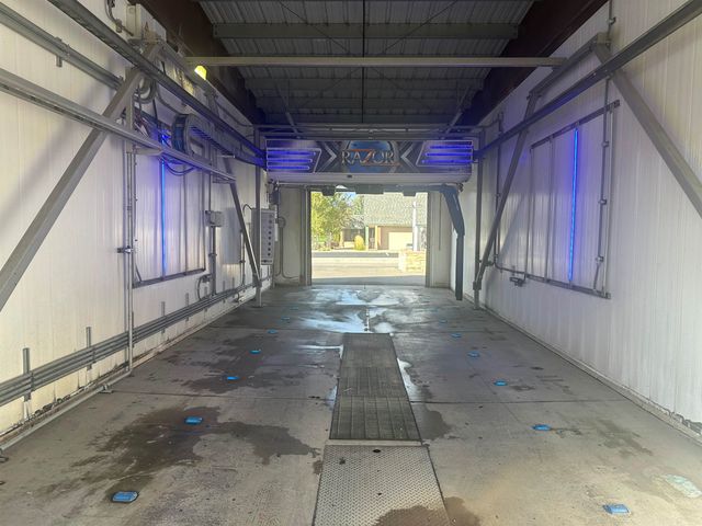 216 North Avenue 1-11 And Carwash, Grand Junction, CO 81501