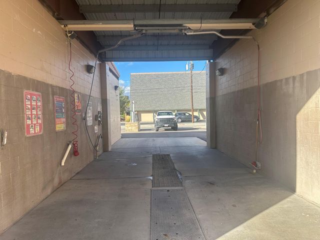 216 North Avenue 1-11 And Carwash, Grand Junction, CO 81501