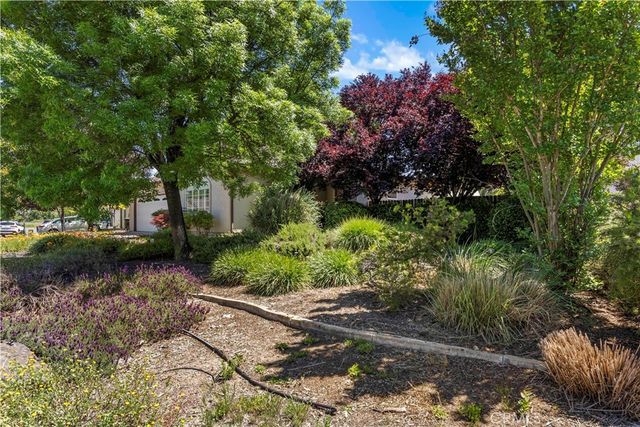 1035 Penelope Court, Lakeport, CA 95453
