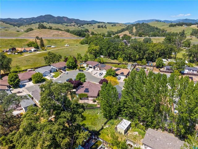 1035 Penelope Court, Lakeport, CA 95453
