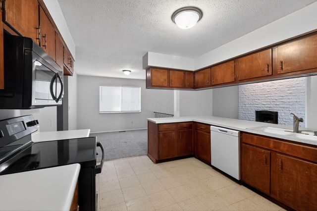 204 Barcelona Avenue, Westerville, OH 43081