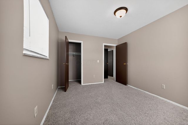 204 Barcelona Avenue, Westerville, OH 43081