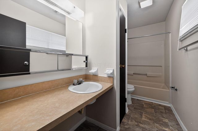 204 Barcelona Avenue, Westerville, OH 43081