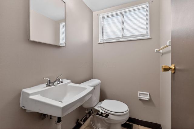 204 Barcelona Avenue, Westerville, OH 43081