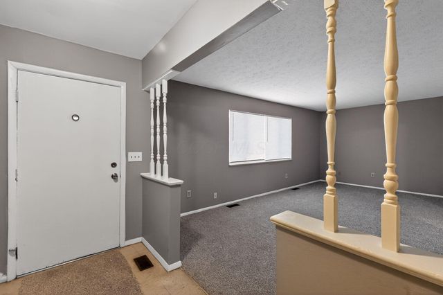 204 Barcelona Avenue, Westerville, OH 43081