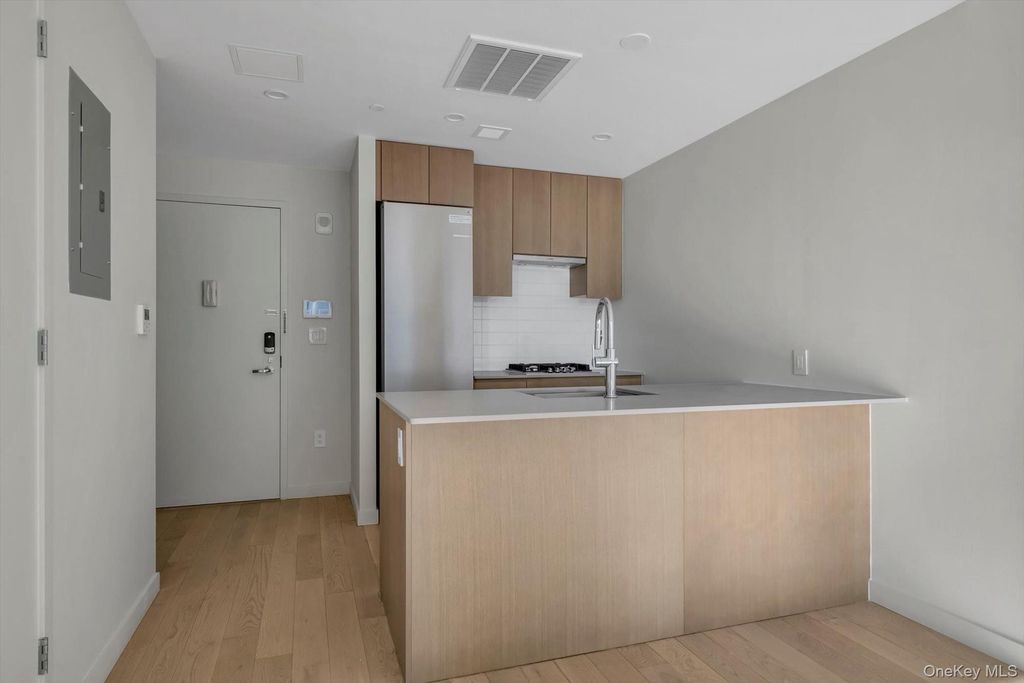 13102A 40th Road 9D, Flushing, NY 11354 — photo 5
