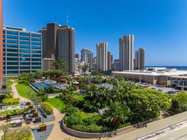1555 Kapiolani Boulevard 2002, Honolulu, HI 96814