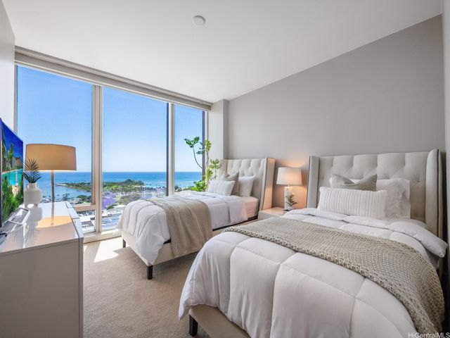 1555 Kapiolani Boulevard 2002, Honolulu, HI 96814