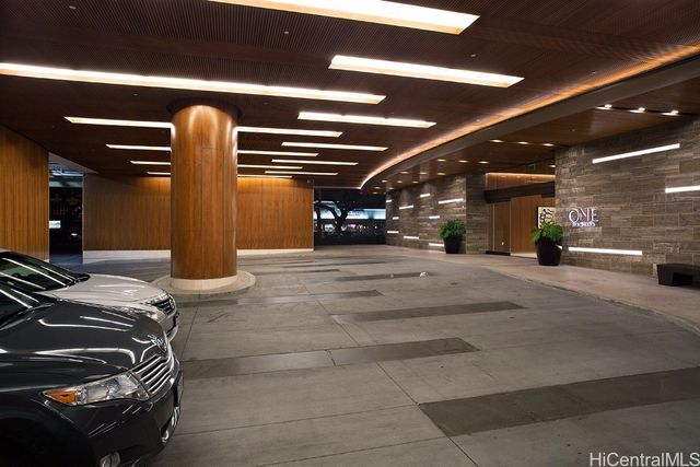 1555 Kapiolani Boulevard 2002, Honolulu, HI 96814
