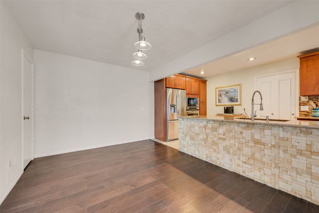 17113 Upper Bay Road, Addison, TX 75001
