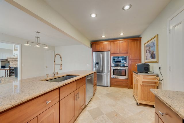 17113 Upper Bay Road, Addison, TX 75001