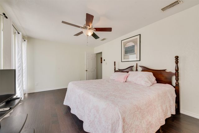17113 Upper Bay Road, Addison, TX 75001