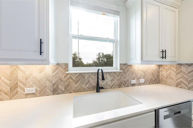 201 Coachsmith ST, Georgetown, TX 78633