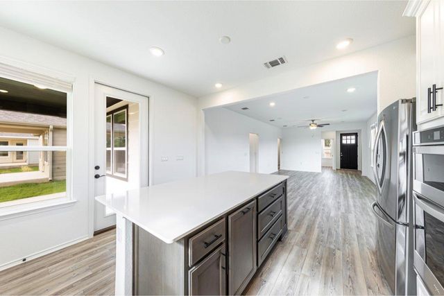 201 Coachsmith ST, Georgetown, TX 78633