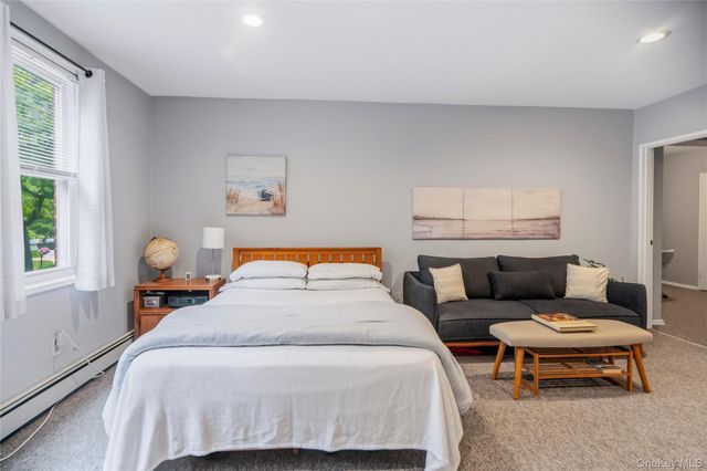 61 Maine Avenue F15, Rockville Centre, NY 11570