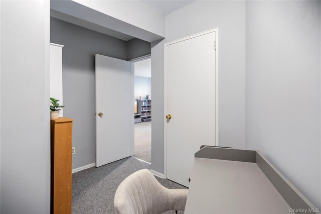 61 Maine Avenue F15, Rockville Centre, NY 11570
