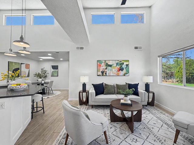 6821 Keeling Street NW, Albuquerque, NM 87120