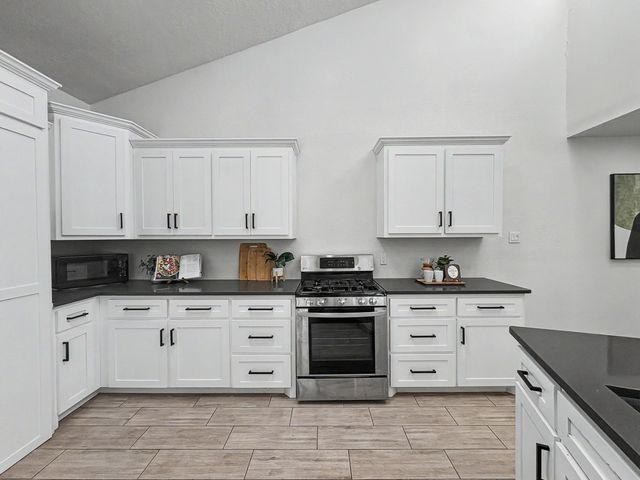 6821 Keeling Street NW, Albuquerque, NM 87120