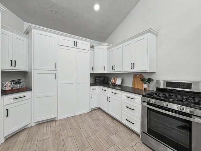 6821 Keeling Street NW, Albuquerque, NM 87120