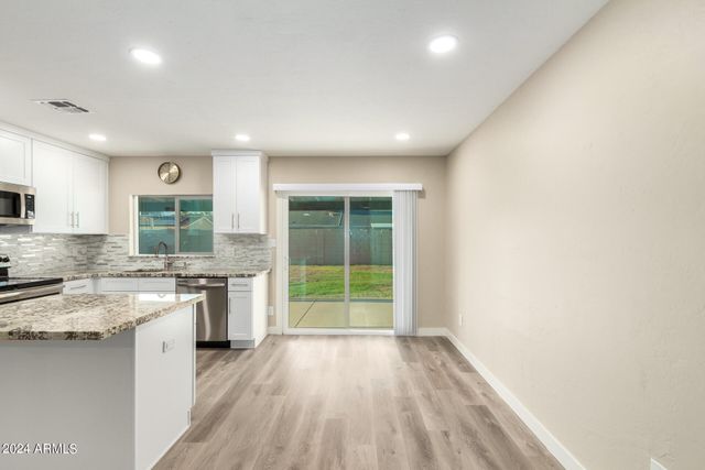 1602 W ROCKWOOD Drive, Phoenix, AZ 85027