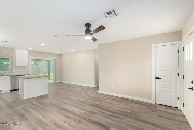 1602 W ROCKWOOD Drive, Phoenix, AZ 85027