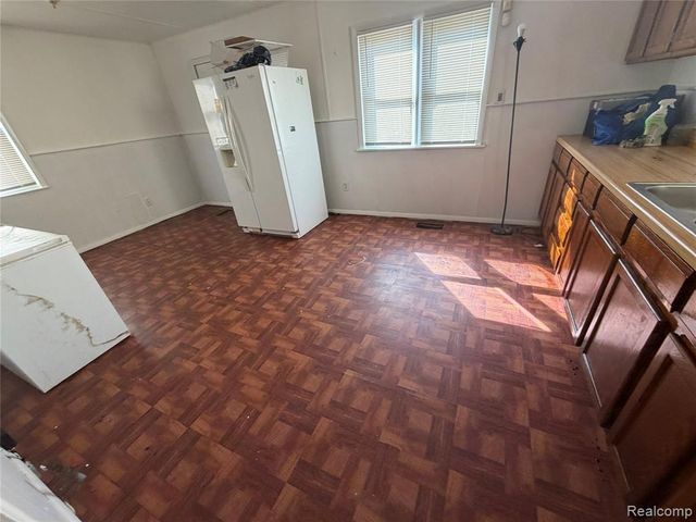 124 Le Roy Street, River Rouge, MI 48218