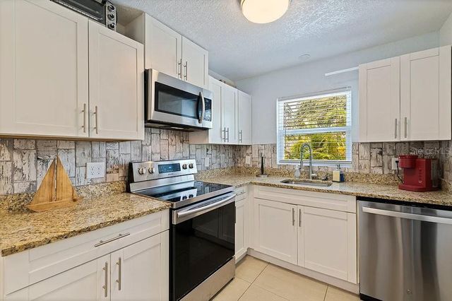 4801 14TH AVENUE S, St Petersburg, FL 33711