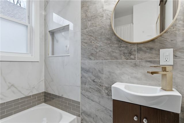 44 Holburn Avenue, Cranston, RI 02910