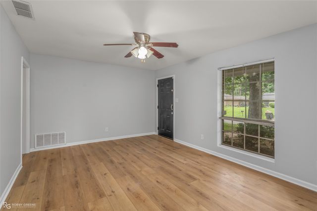 9403 Wardlow Street, Shreveport, LA 71106