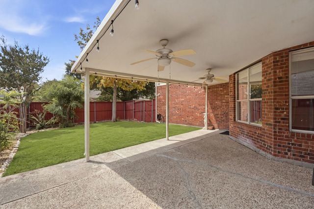 2404 Frosted Green Lane, Plano, TX 75025