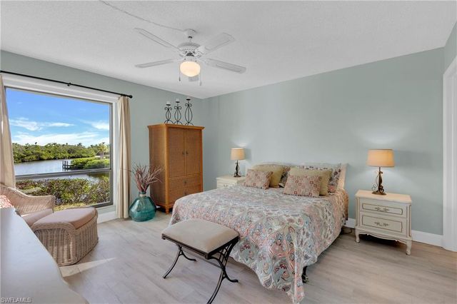 21470 Bay Village DR 142, Fort Myers Beach, FL 33931