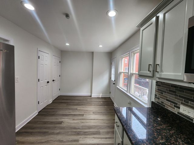 8813 N Grand Street, Niles, IL 60714