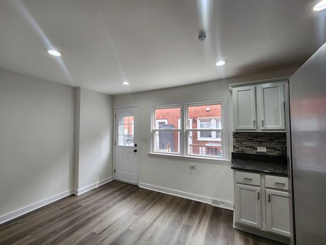 8813 N Grand Street, Niles, IL 60714