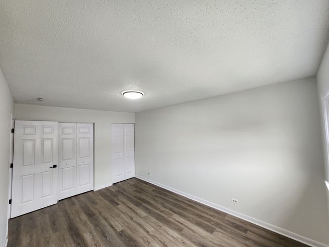 8813 N Grand Street, Niles, IL 60714