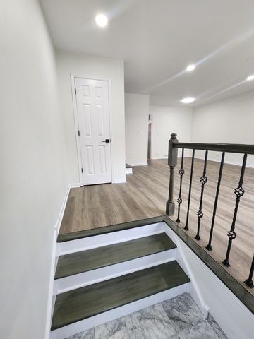 8813 N Grand Street, Niles, IL 60714