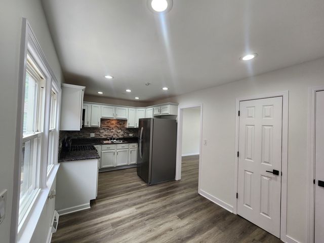 8813 N Grand Street, Niles, IL 60714