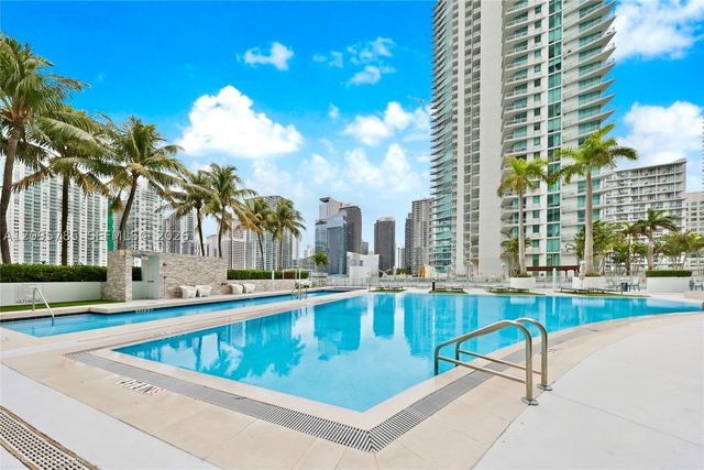90 SW 3rd St PH-10, Miami, FL 33130