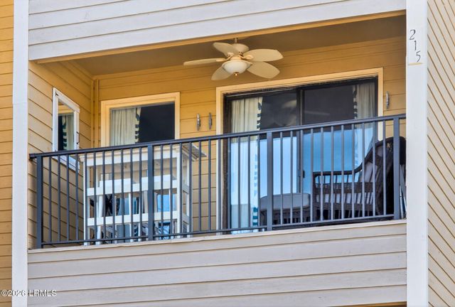 40 Folly Field Rd Apt B215, Hilton Head Island, SC 29928